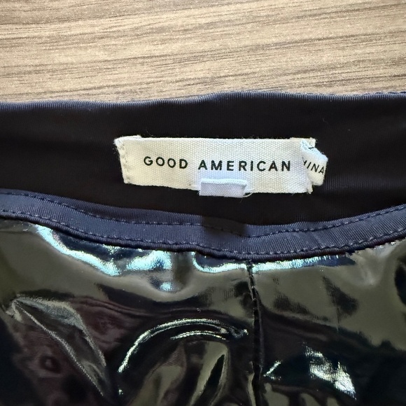 Good American Liquid Leather Vinyl Leggings | Black | Size 3 - Picture 6 of 6